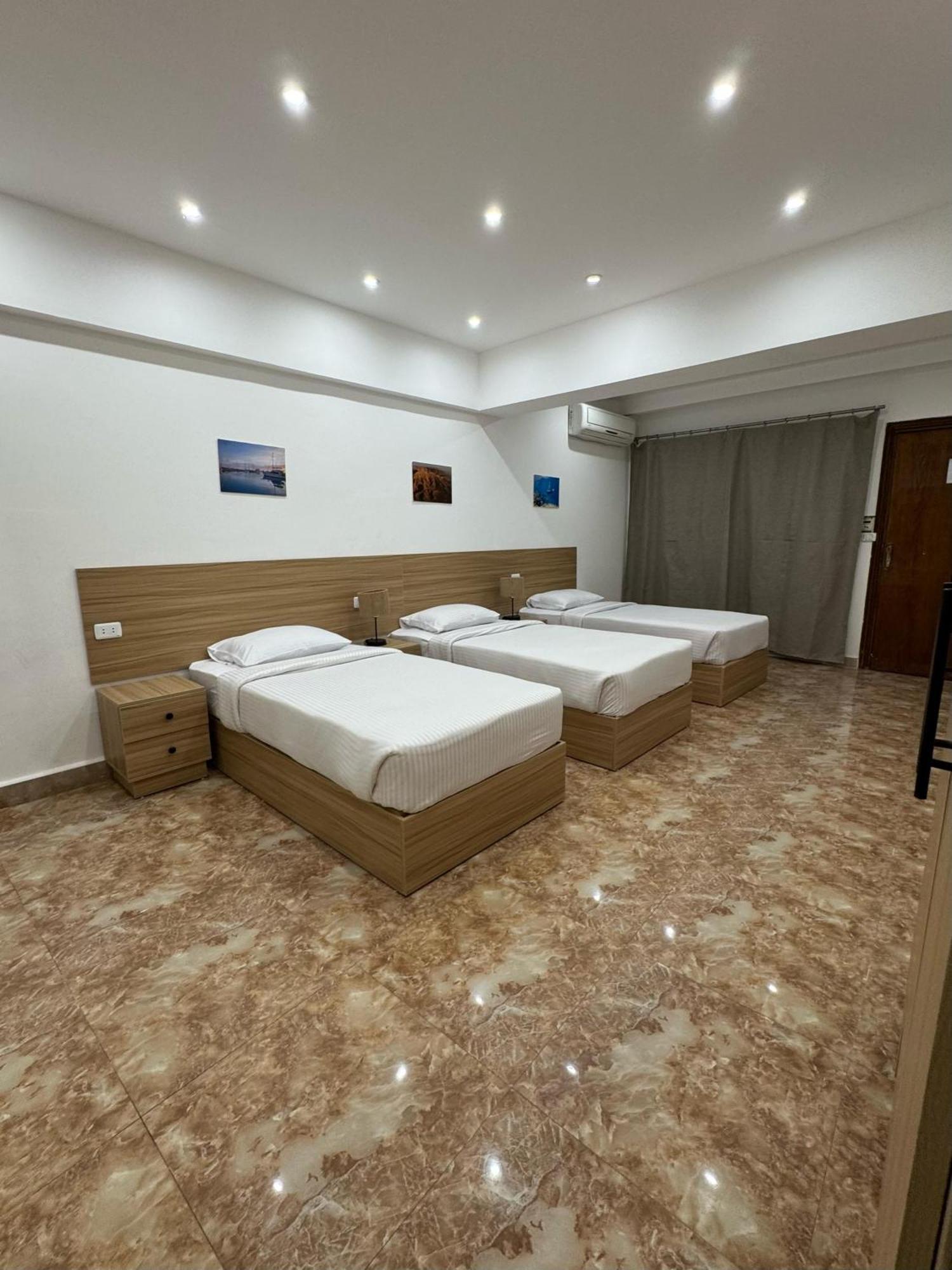 Lilly Rooms And Studio Gurdaka Kültér fotó